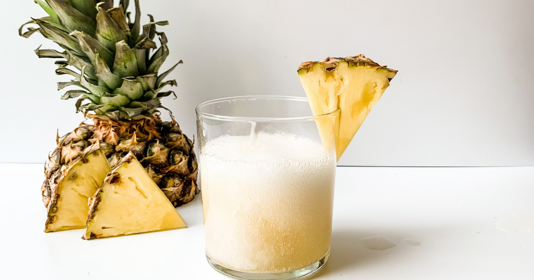 Bubbly pineapple kombucha in glass